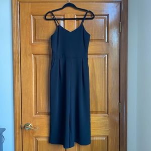 Express Black Wide Leg Cropped Jumpsuit - Size 4